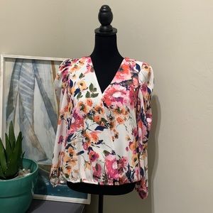 Sam and Jess Puff Long Sleeve Floral Blouse M NWOT